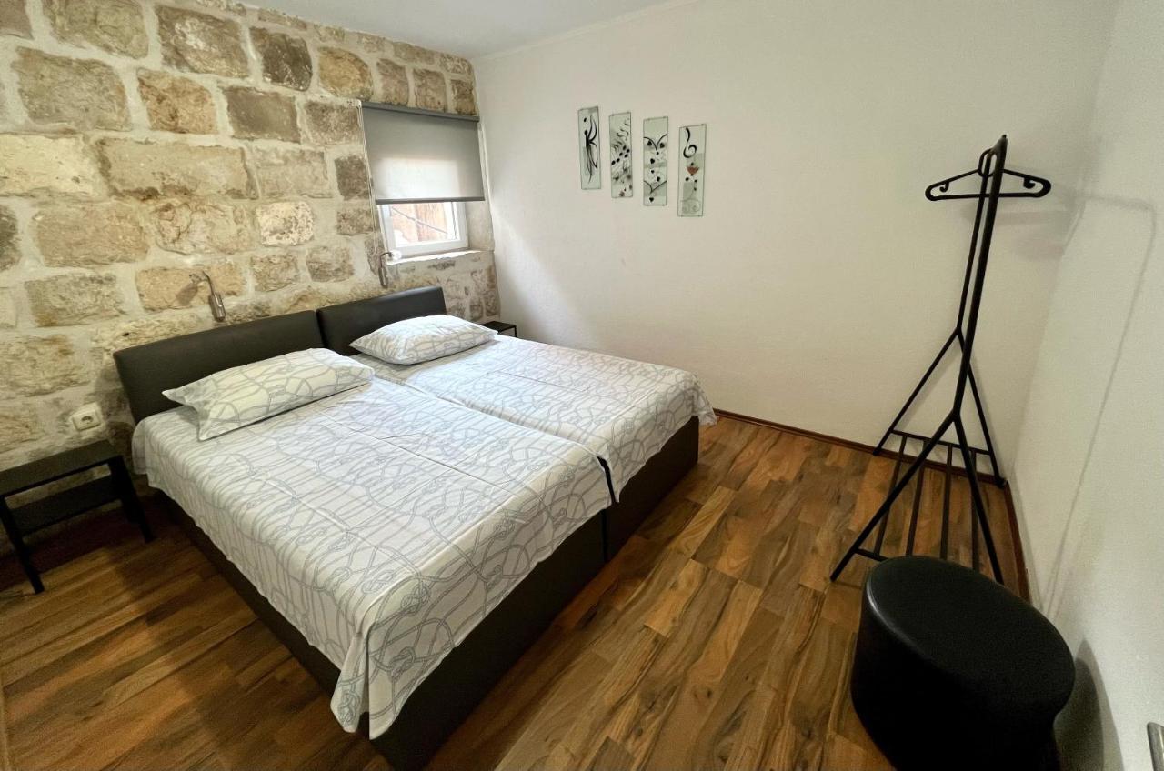 Apartments Toni - สลาโน ภายนอก รูปภาพ