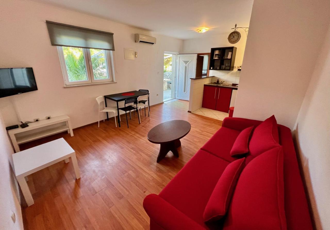 Apartments Toni - สลาโน ภายนอก รูปภาพ